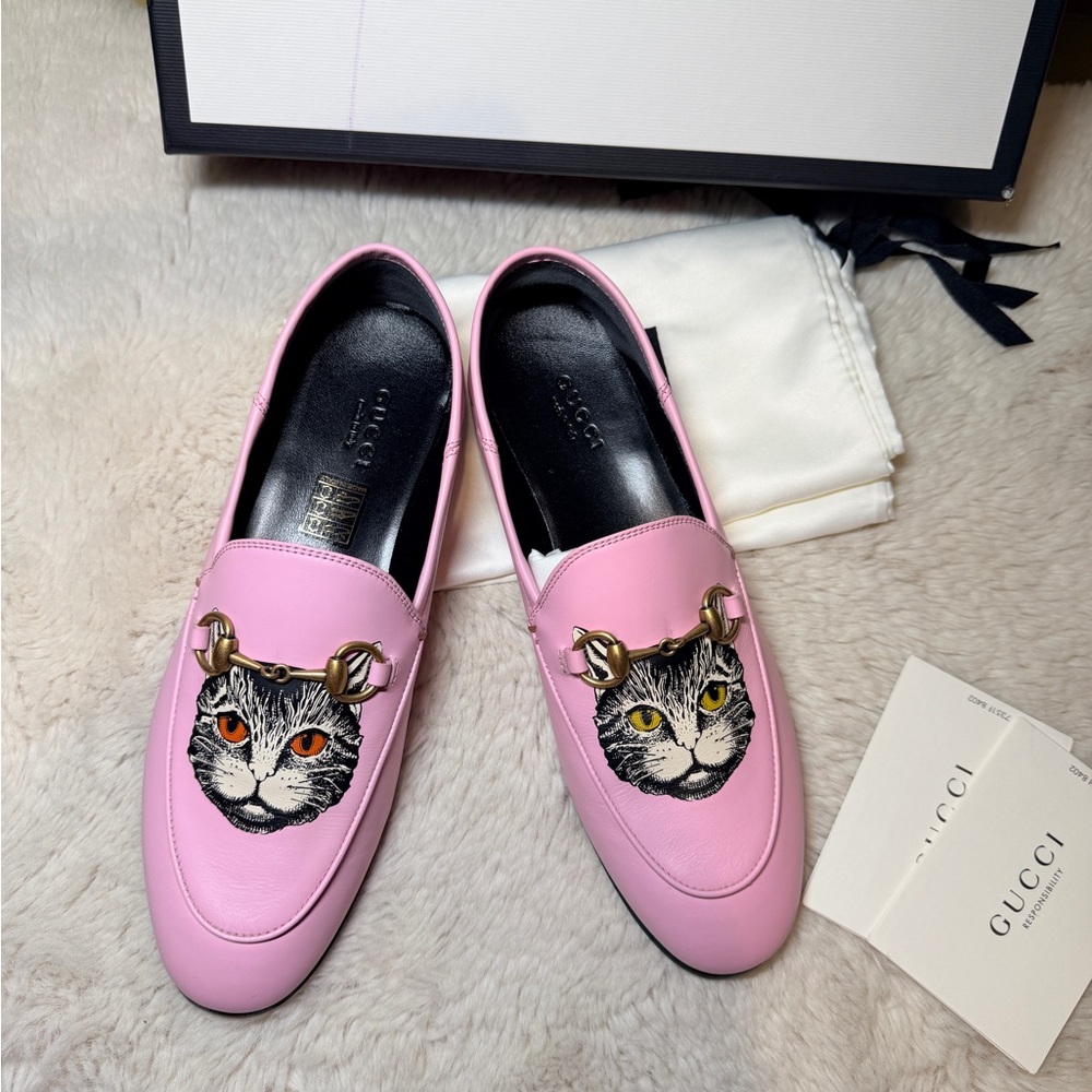 New Authentic Gucci Pink Loafers with Cat Motif